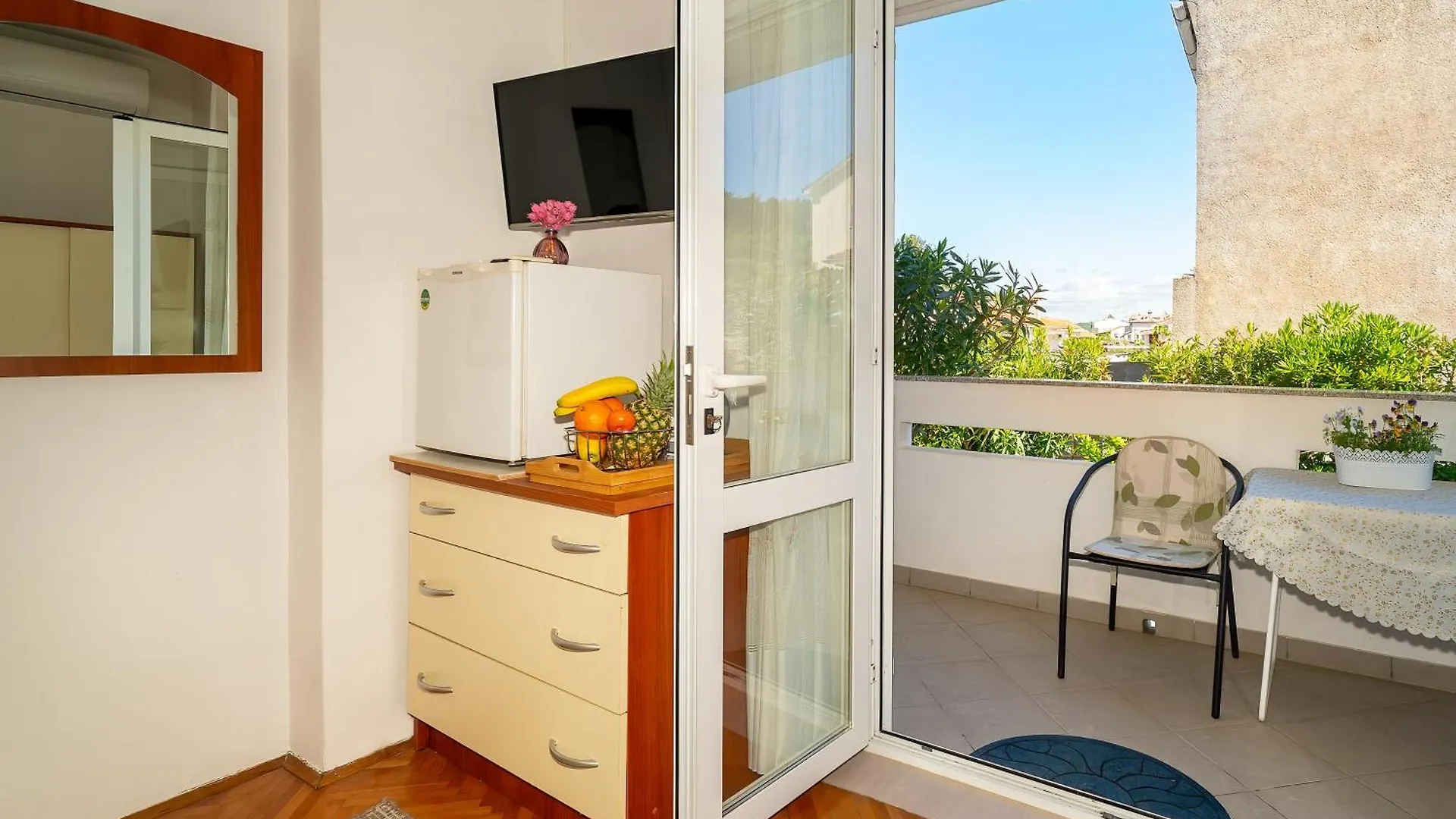 Apartments & Room Ljubica Punat 0*,  Hırvatistan