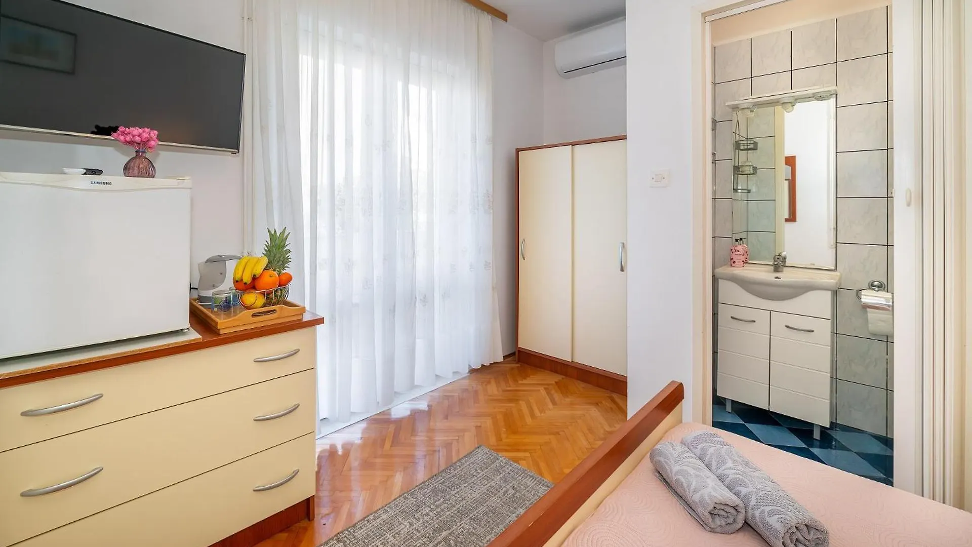 Apartments & Room Ljubica Punat